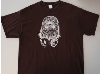 Wookie With Shades & Headphones T-shirt, Adult XL