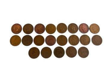 COLLECTION OF INDIAN HEAD CENTS