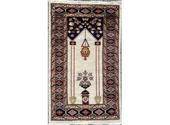 ORIENTAL AREA RUG