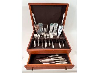 LUNT 'SWEETHEART ROSE' STERLING FLATWARE SET