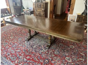 EXTENDABLE OAK TRESTLE DINING ROOM TABLE