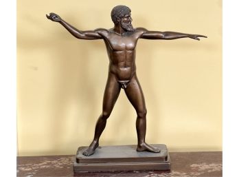 DECORATIVE COMPOSITE STATUE OF ZEUS THROWING BOLT