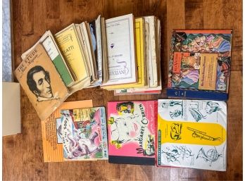 COLLECTION VINTAGE SHEET MUSIC & RECORDS