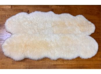 AUSTRALIAN SHEEPSKIN RUG