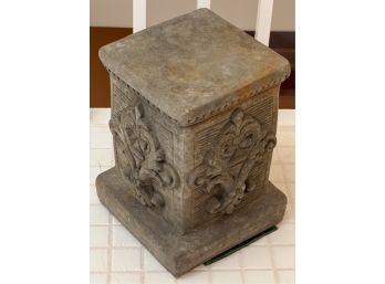 HEAVY CAST PEDESTAL