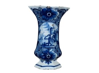 18TH C. BLUE & WHITE DELFT VASE