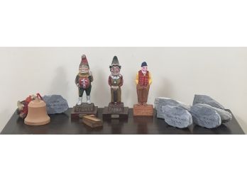 CONTEMPORARY MOLDED PUNCH AND JUDY FIGURINES