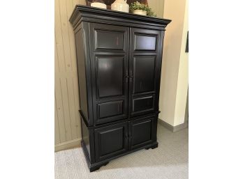 LARGE CONTEMPORARY ENTERTAINMENT/STORAGE CABINET