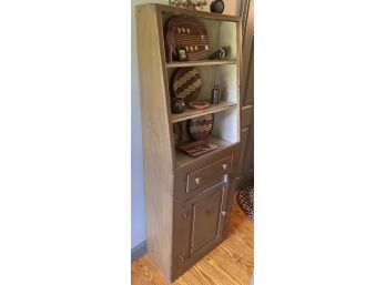 REPRODUCTION COUNTRY PAINTED CUPBOARD