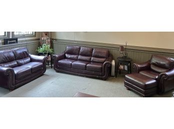 FINE QUALITY LEATHER LIVING ROOM SUITE