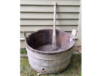 OAKEN WASH BASIN WITH PRIMITIE WOODEN AGITATOR