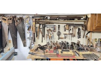 LARGE COLLECTION OF VINTAGE AND ANTIQUE HAND TOOLS