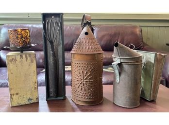 GROUPING OF DECORATIVE/ANTIQUE ITEMS