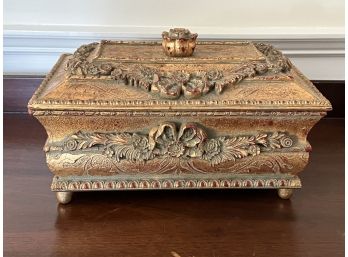 DECORATIVE CERAMIC COVERED BOX