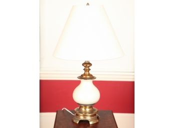 ASIAN INFLUENCED BRASS & CERAMIC TABLE LAMP