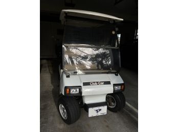 CLUB CAR ELECTRIC FOURSOME GOLF CART