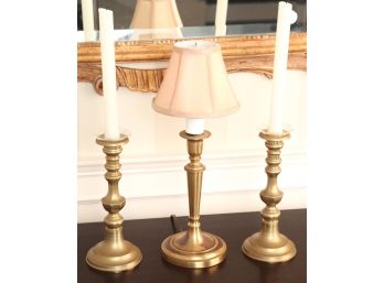 BRASS TABLE LAMP & A PAIR OF CANDLESTICKS