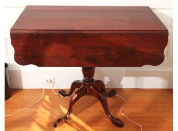 QUEEN ANNE STYLE MAHOGANY DROP LEAF CARD TABLE