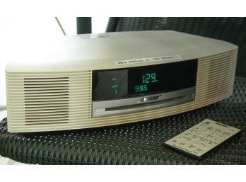 BOSE WAVE MUSIC SYSTEM with CD PLAYER