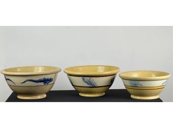 (3) SEAWEED DECORATED YELLOW WARE BOWLS