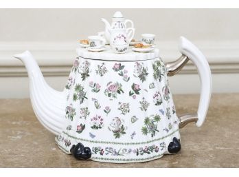 Tea Pot With Decorative Lid From 'The Botanic Garden' Collection By Portmeiron